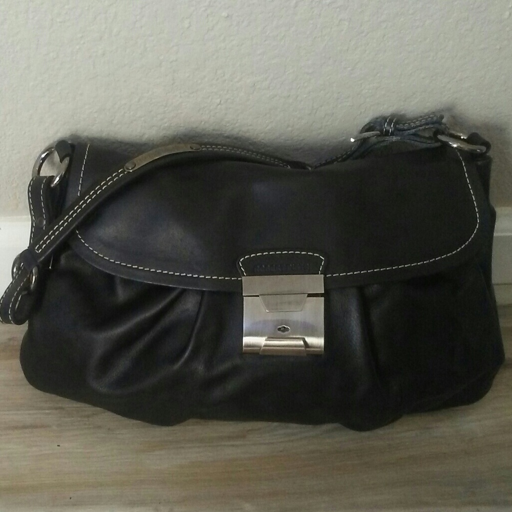 Robert Pietri purse